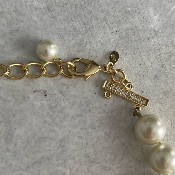 Joan Boyce Statement Necklace White Pearl 1 Strand - Picture 4 of 6